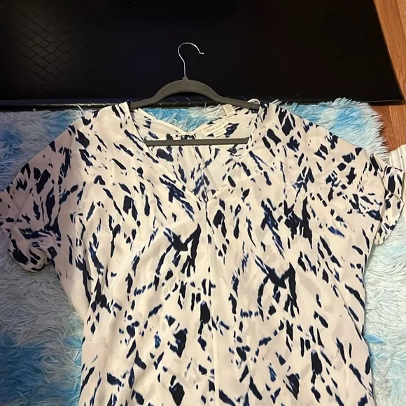 Cynthia rowley 100 % silk medium blouse - Picture 2 of 9